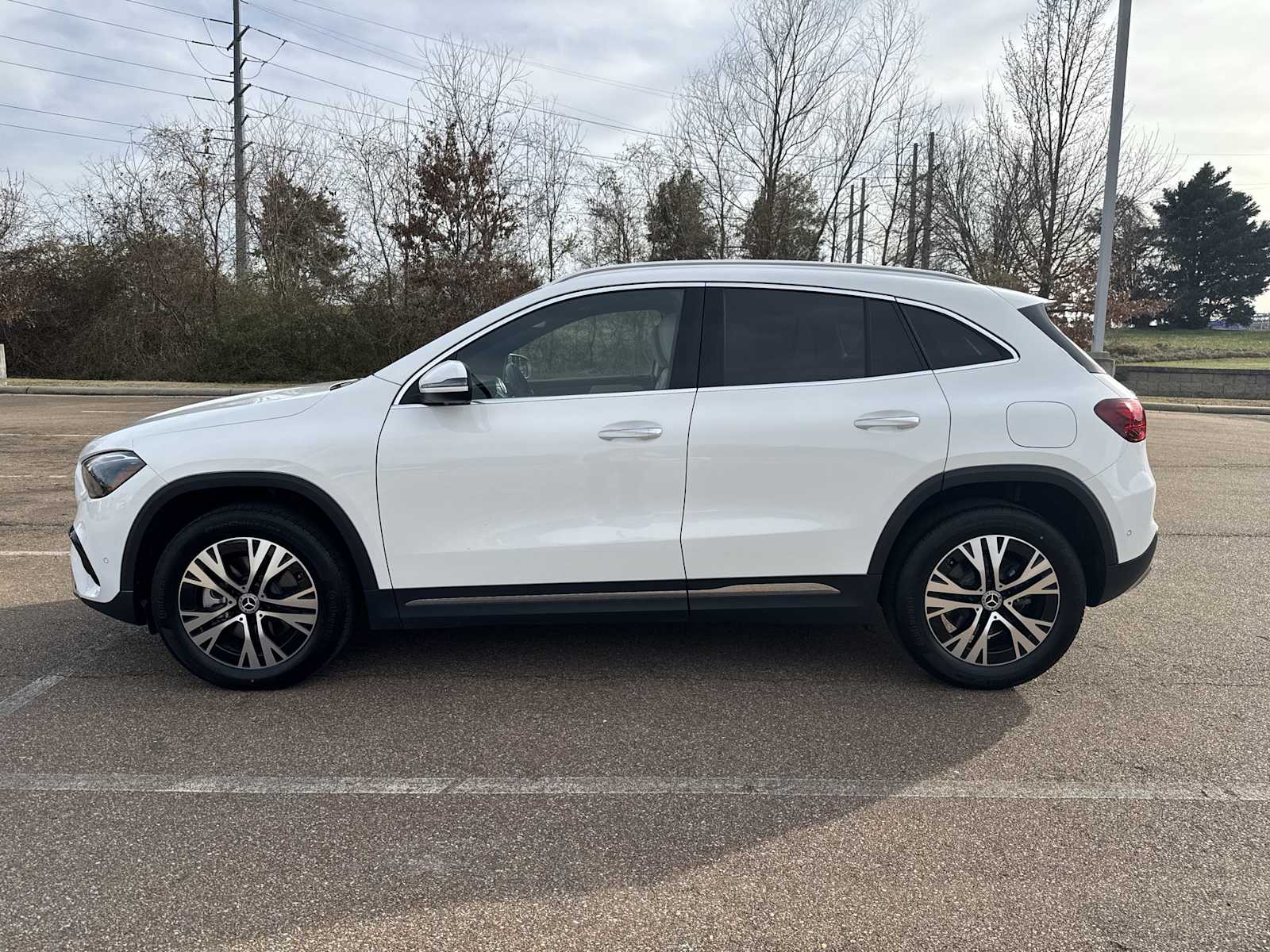 Thumbnail: 2025 Mercedes-Benz GLA - 3