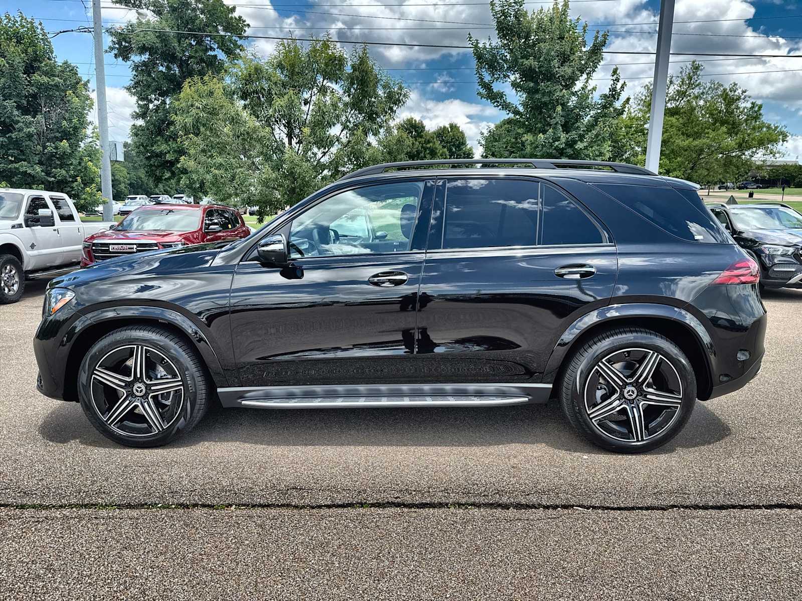 Thumbnail: 2026 Mercedes-Benz GLE - 5