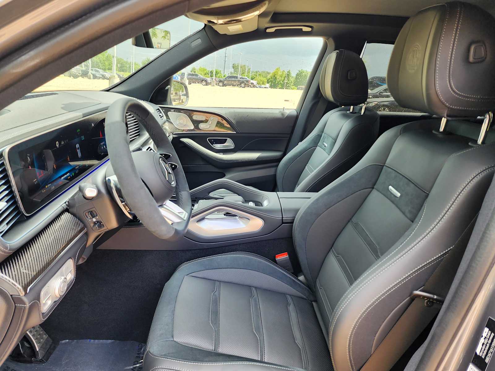 Thumbnail: 2025 Mercedes-Benz GLE - 10