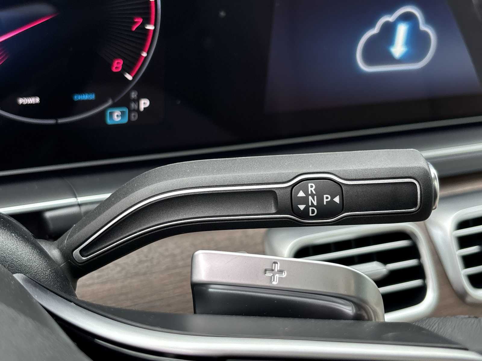 Thumbnail: 2026 Mercedes-Benz GLE - 24