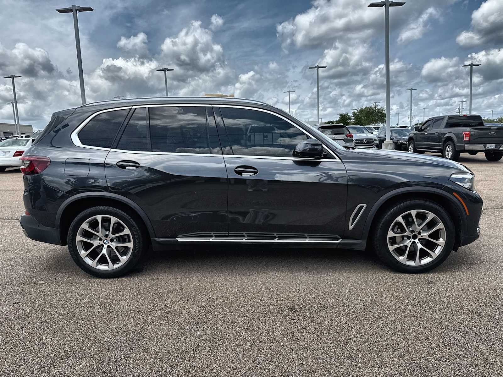 Thumbnail: 2023 BMW X5 - 9