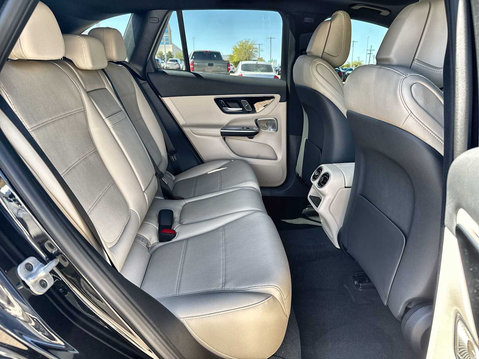 Thumbnail: 2026 Mercedes-Benz GLC - 19