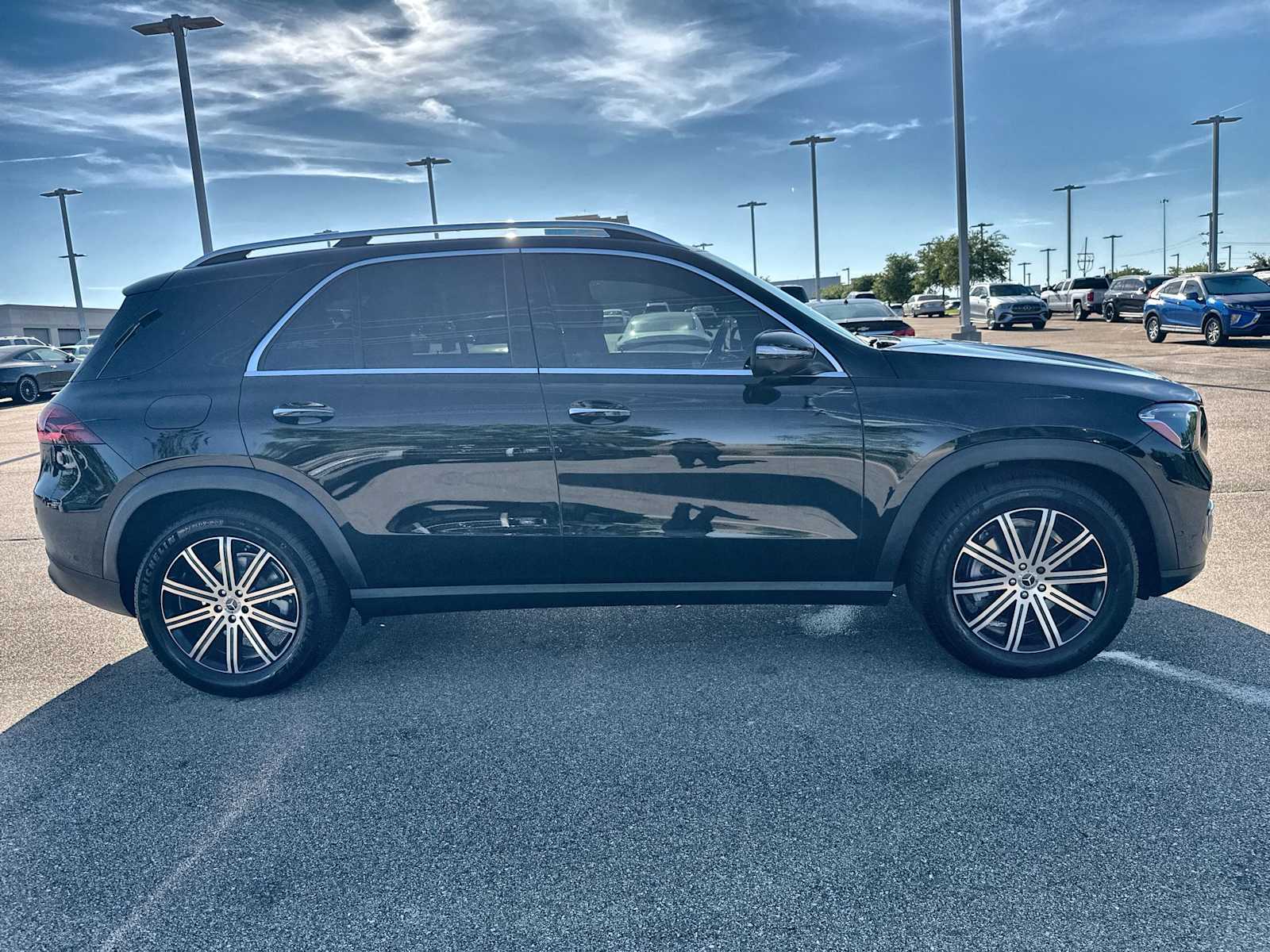 Thumbnail: 2026 Mercedes-Benz GLE - 10