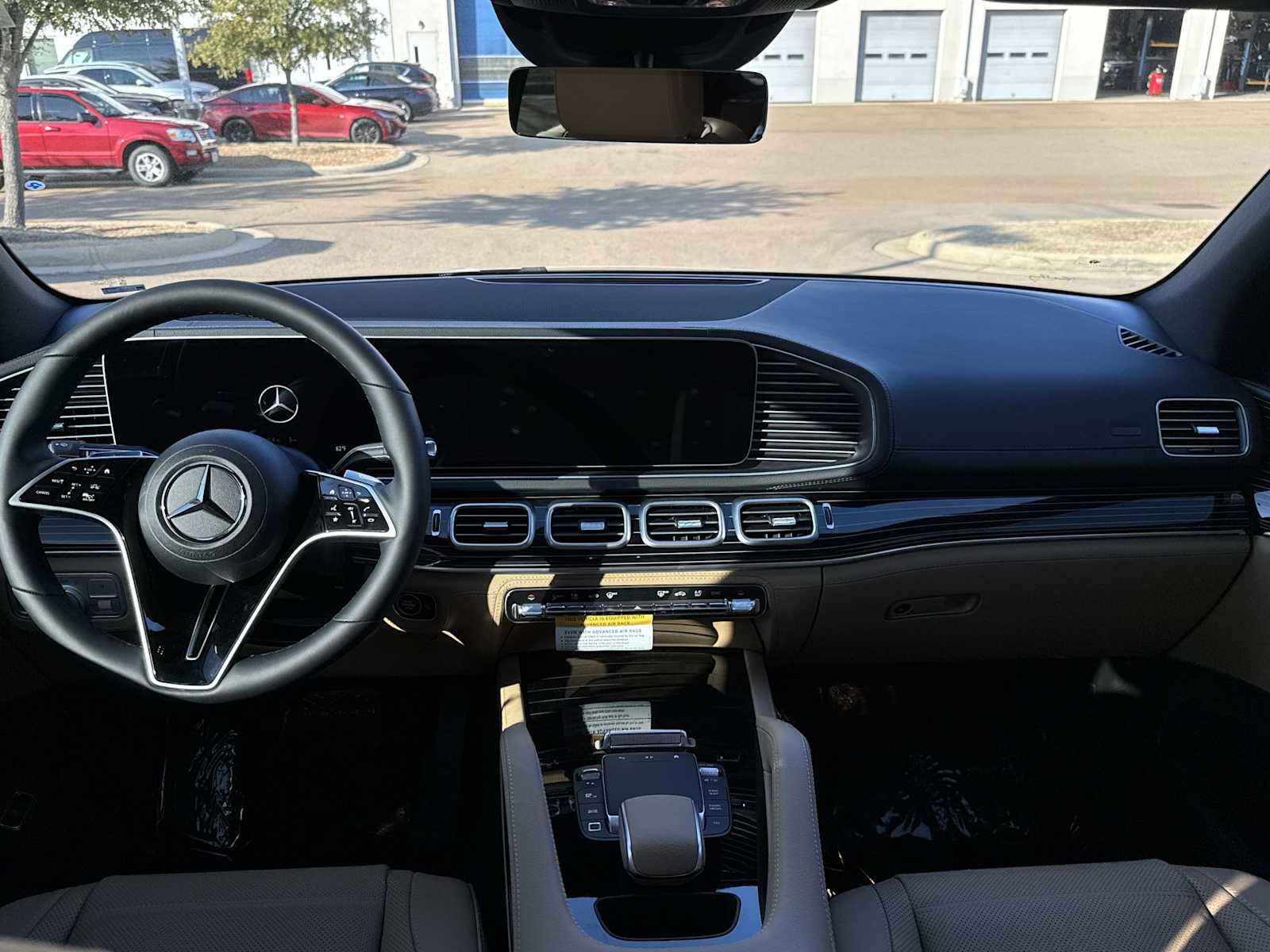 Thumbnail: 2026 Mercedes-Benz GLE - 14