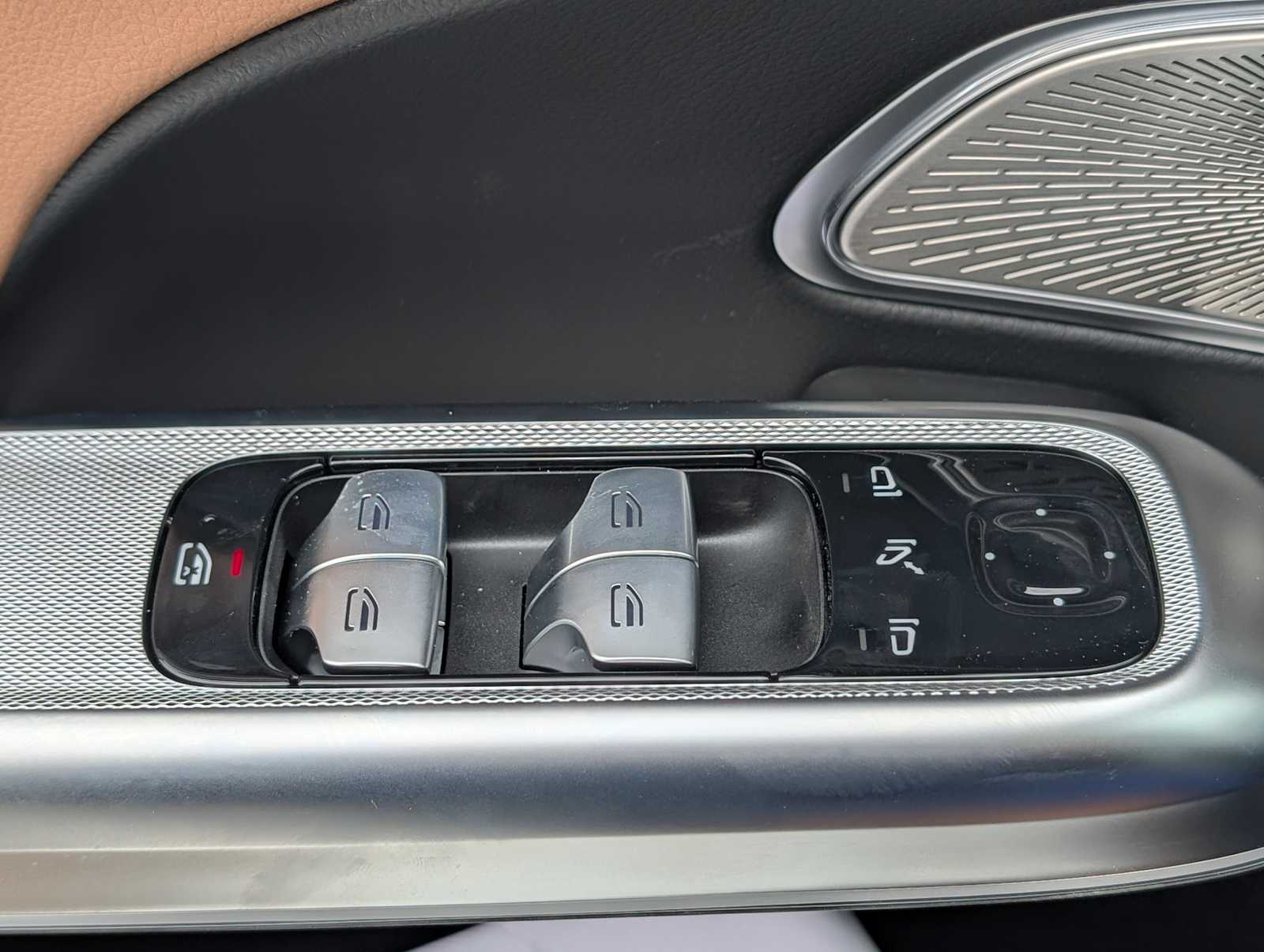 Thumbnail: 2026 Mercedes-Benz E-Class - 17