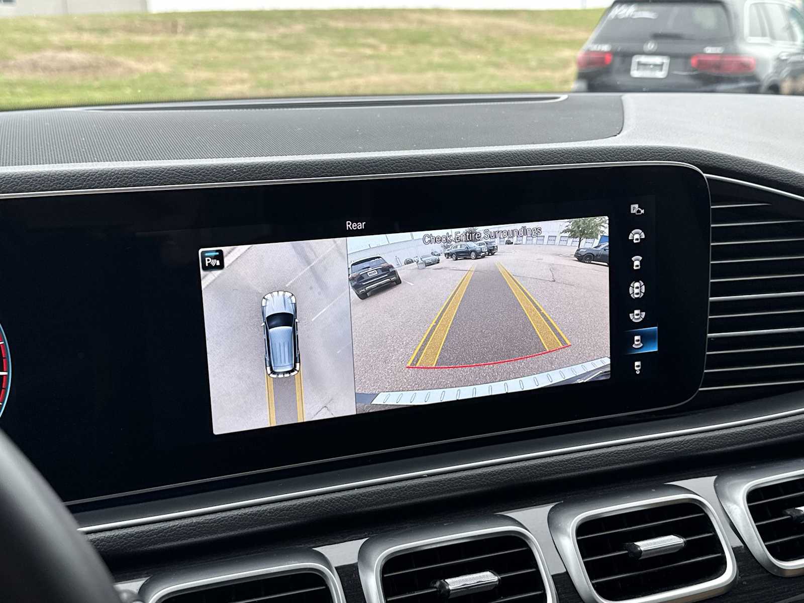 Thumbnail: 2023 Mercedes-Benz GLE - 23