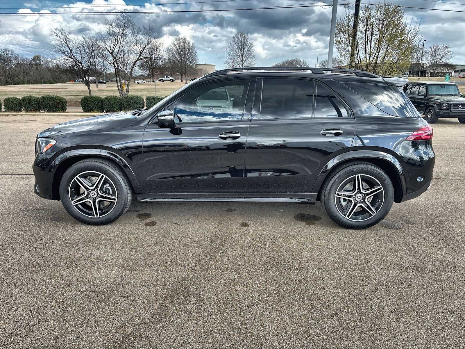 Thumbnail: 2026 Mercedes-Benz GLE - 5