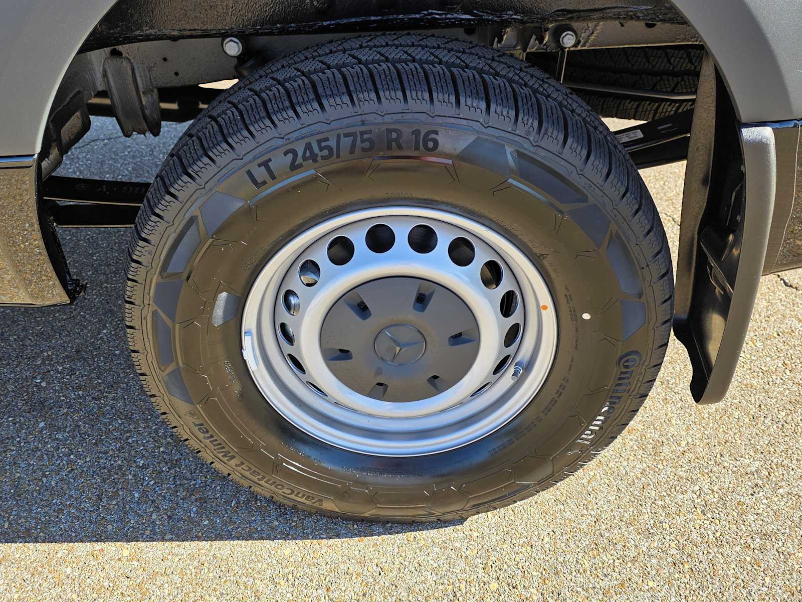 Thumbnail: 2026 Mercedes-Benz Sprinter - 11