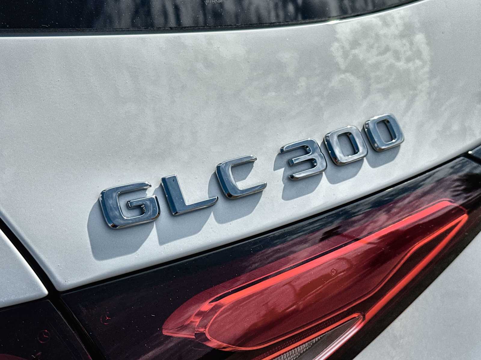 Thumbnail: 2026 Mercedes-Benz GLC - 15