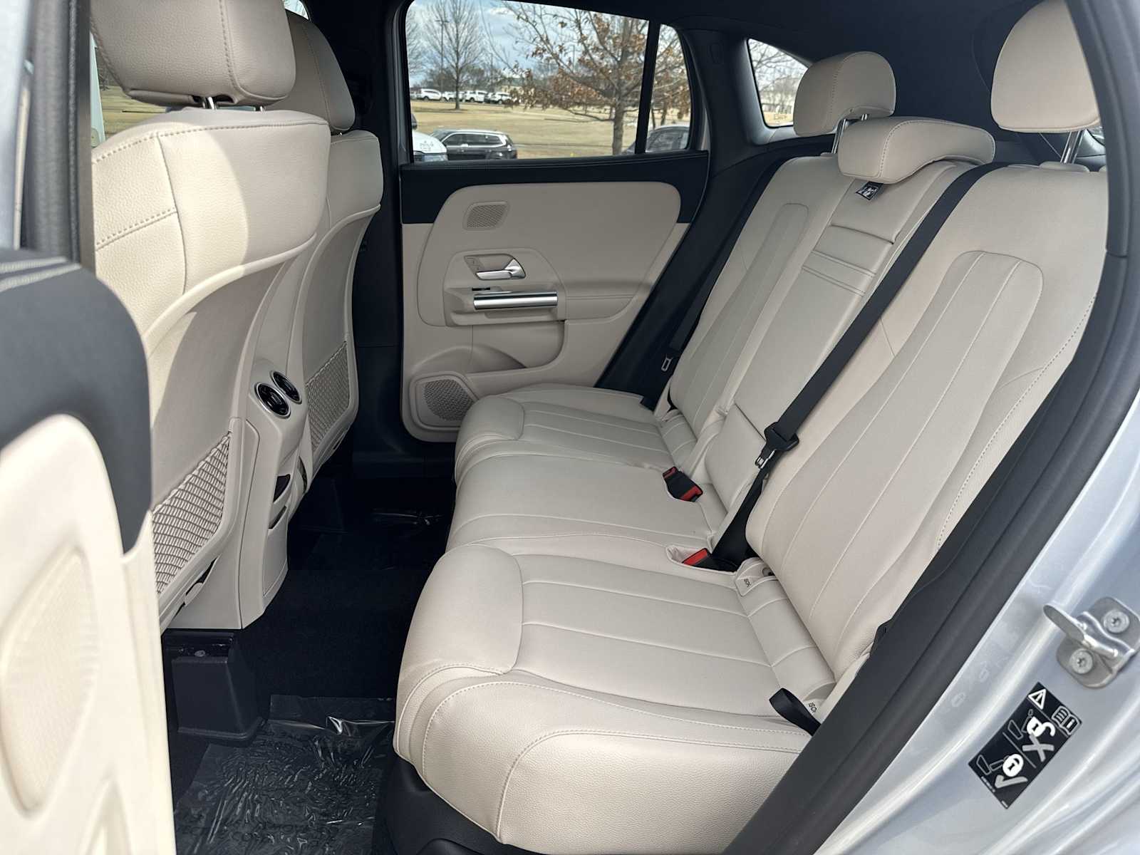 Thumbnail: 2026 Mercedes-Benz GLA - 18