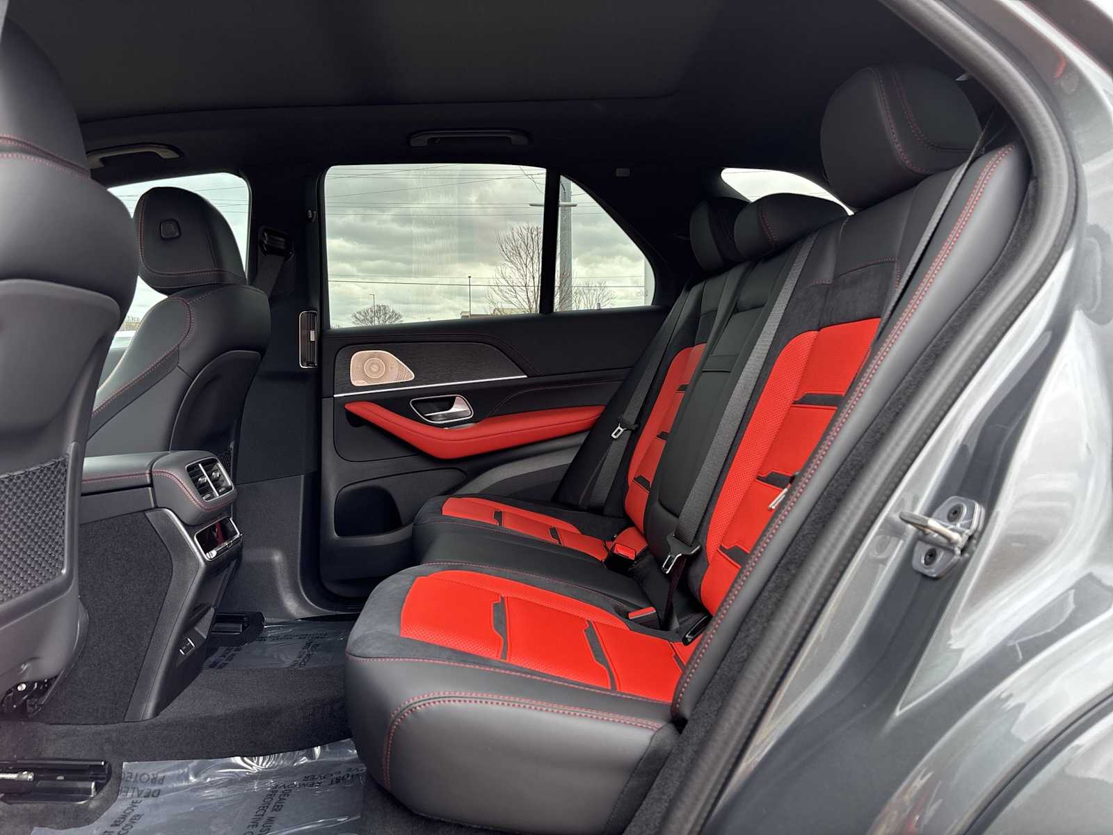 Thumbnail: 2026 Mercedes-Benz GLE - 18