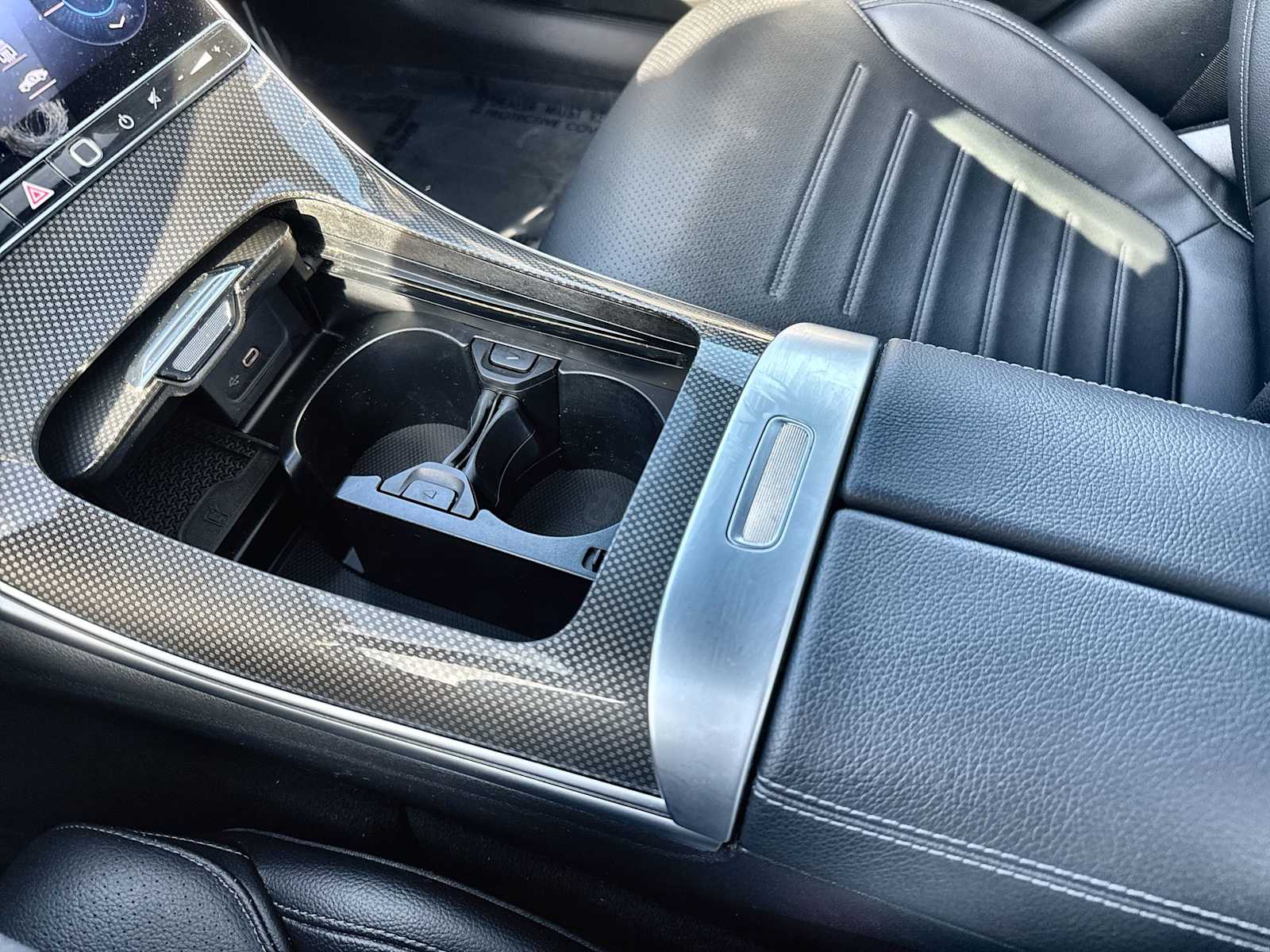 Thumbnail: 2023 Mercedes-Benz C-Class - 22