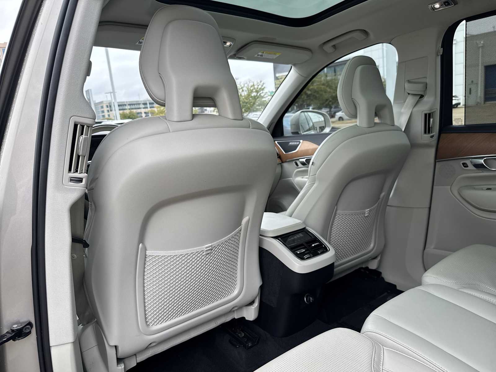 Thumbnail: 2018 Volvo XC90 - 16