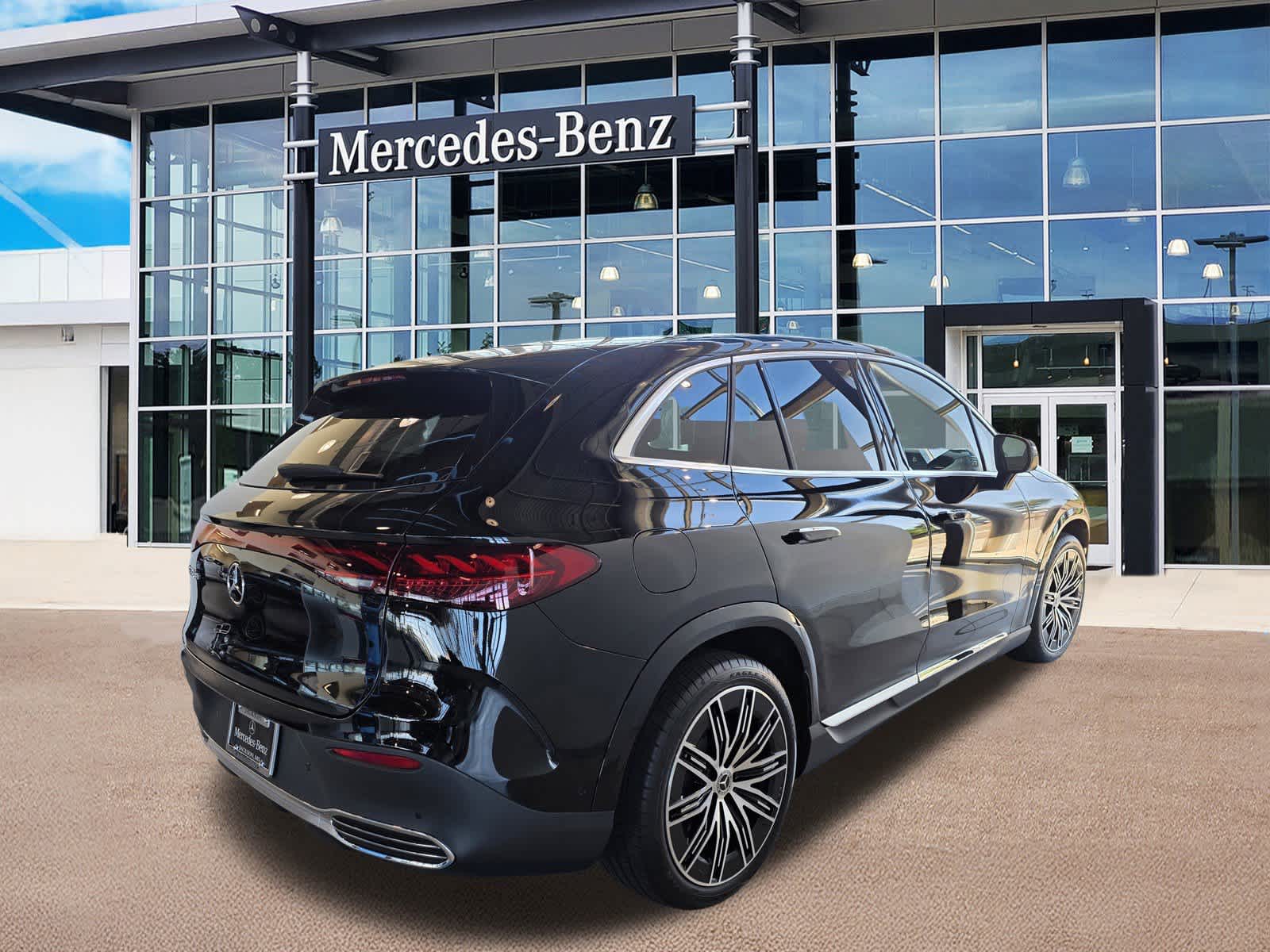 2026 Mercedes Benz EQE SUV 350 photo 4