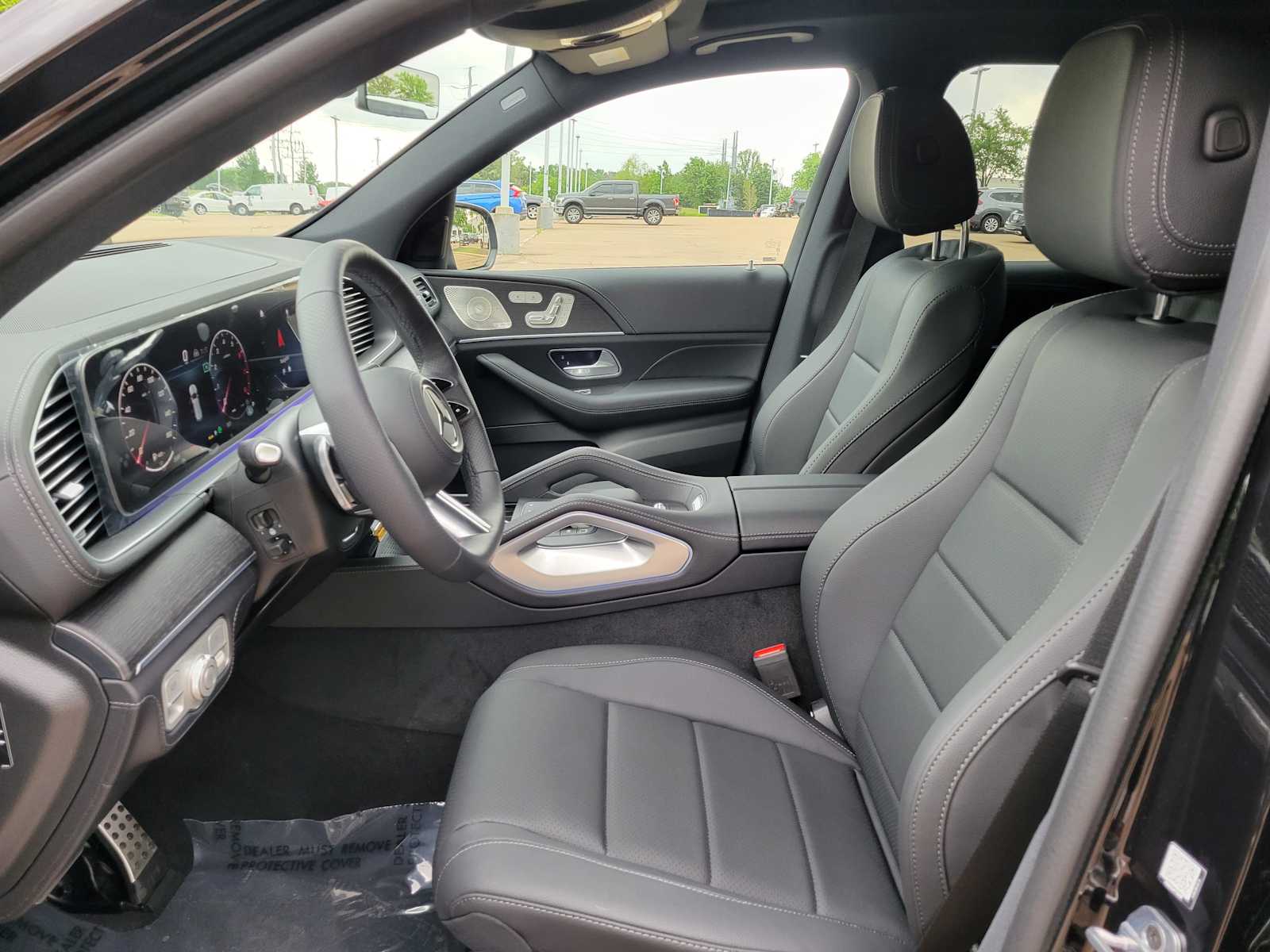 Thumbnail: 2025 Mercedes-Benz GLS - 9