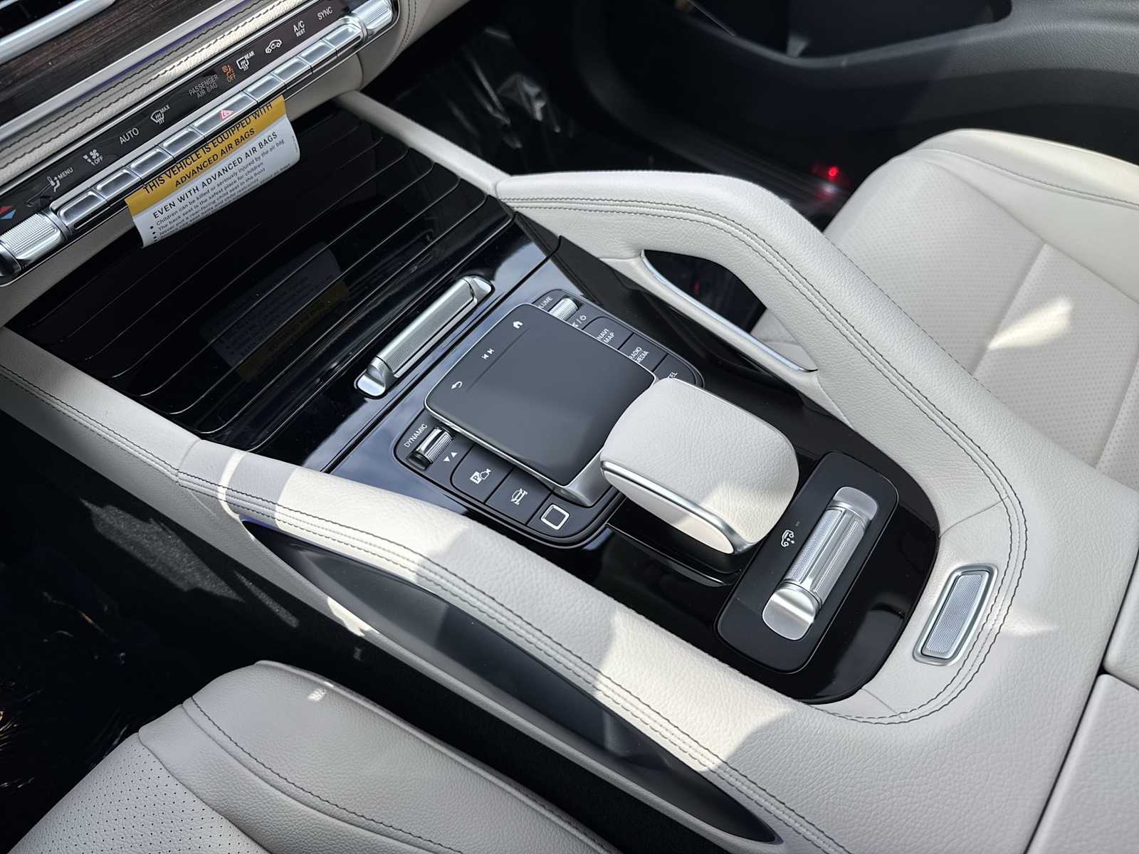 Thumbnail: 2026 Mercedes-Benz GLE - 21