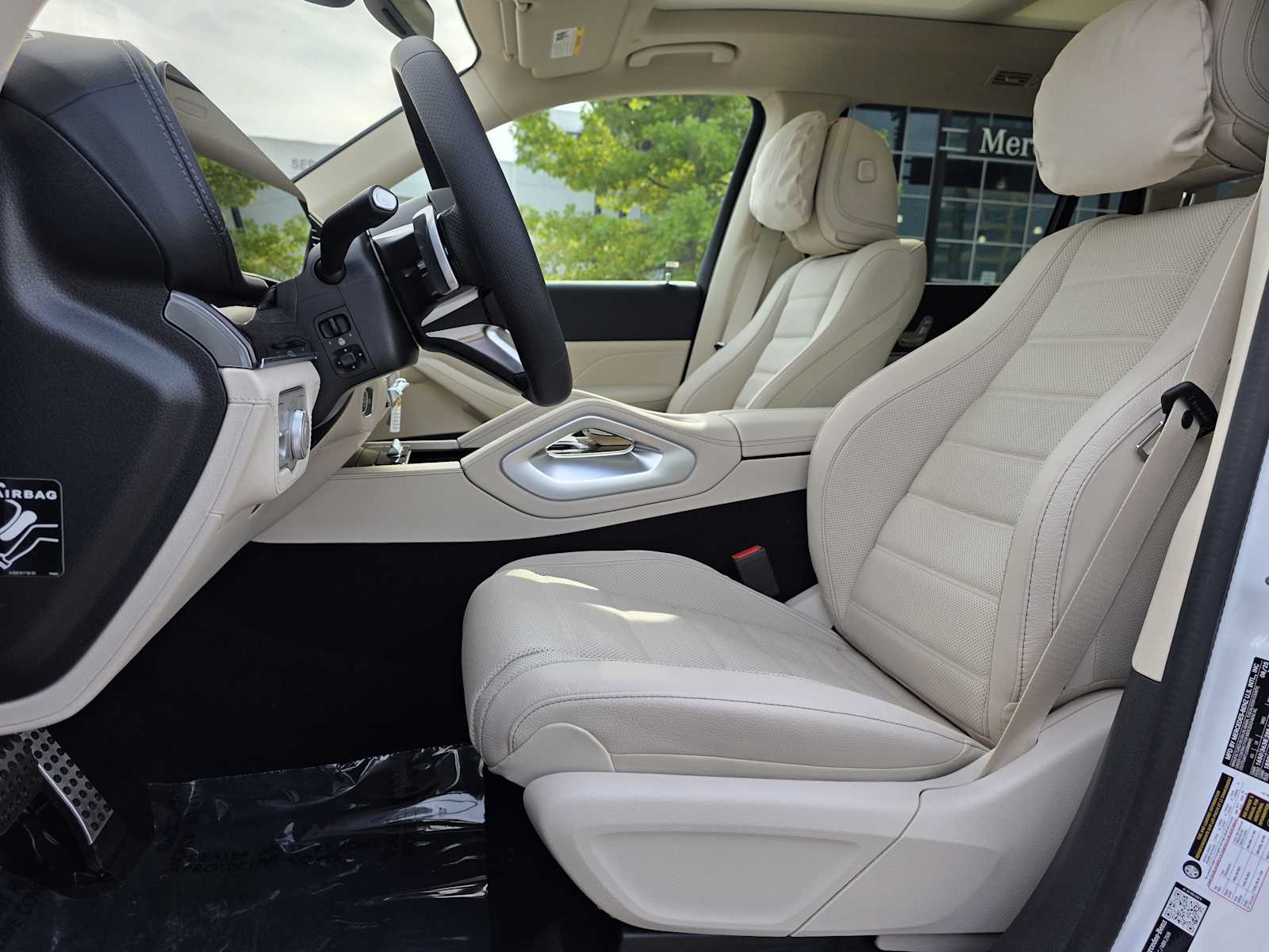 Thumbnail: 2026 Mercedes-Benz GLS - 15