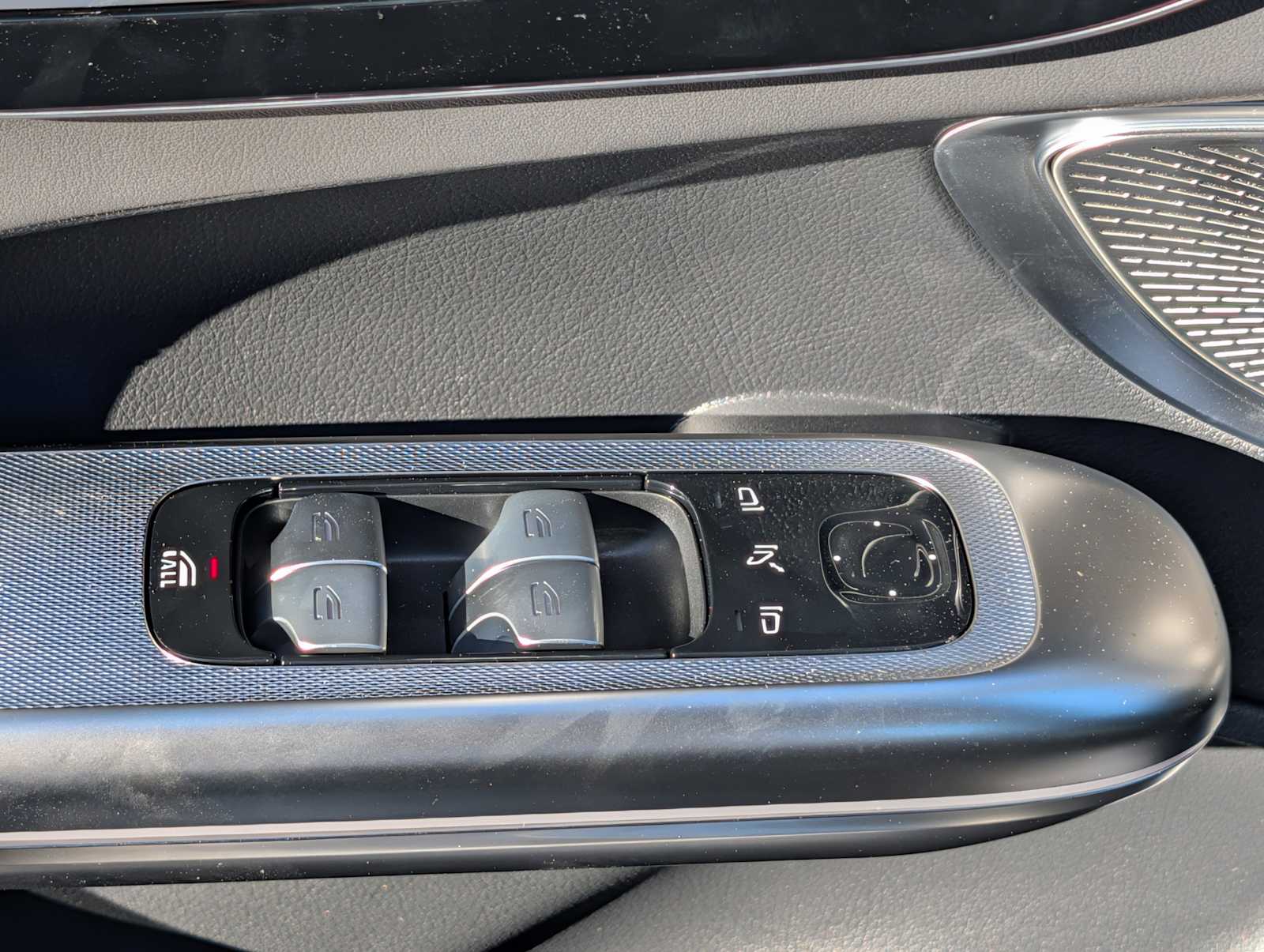 Thumbnail: 2026 Mercedes-Benz CLE - 18