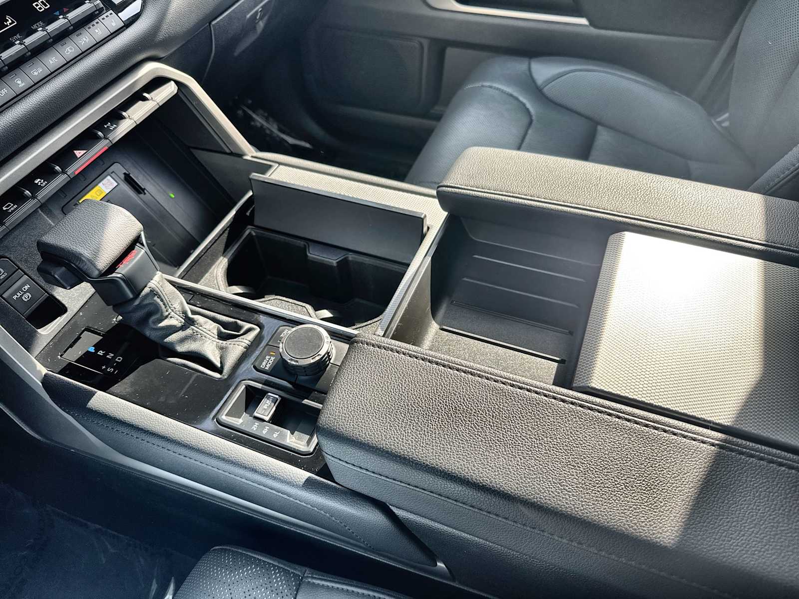 Thumbnail: 2023 Toyota Sequoia - 22