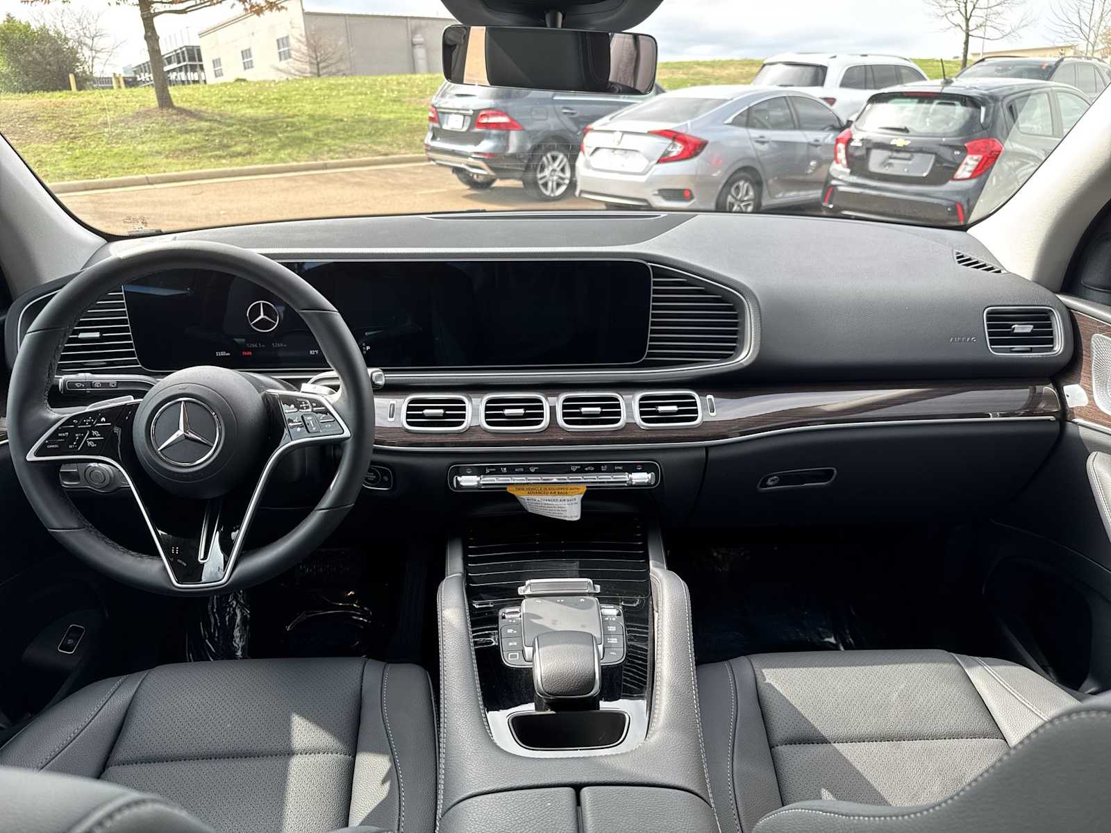 Thumbnail: 2026 Mercedes-Benz GLE - 13