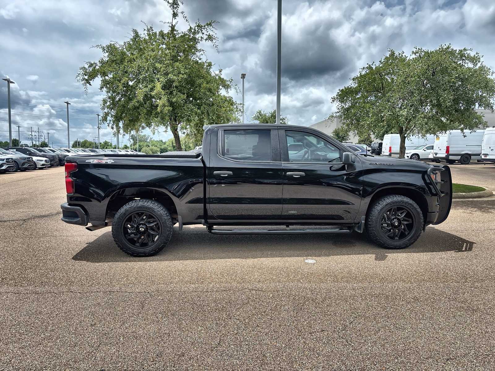 Thumbnail: 2022 Chevrolet Silverado 1500 - 10