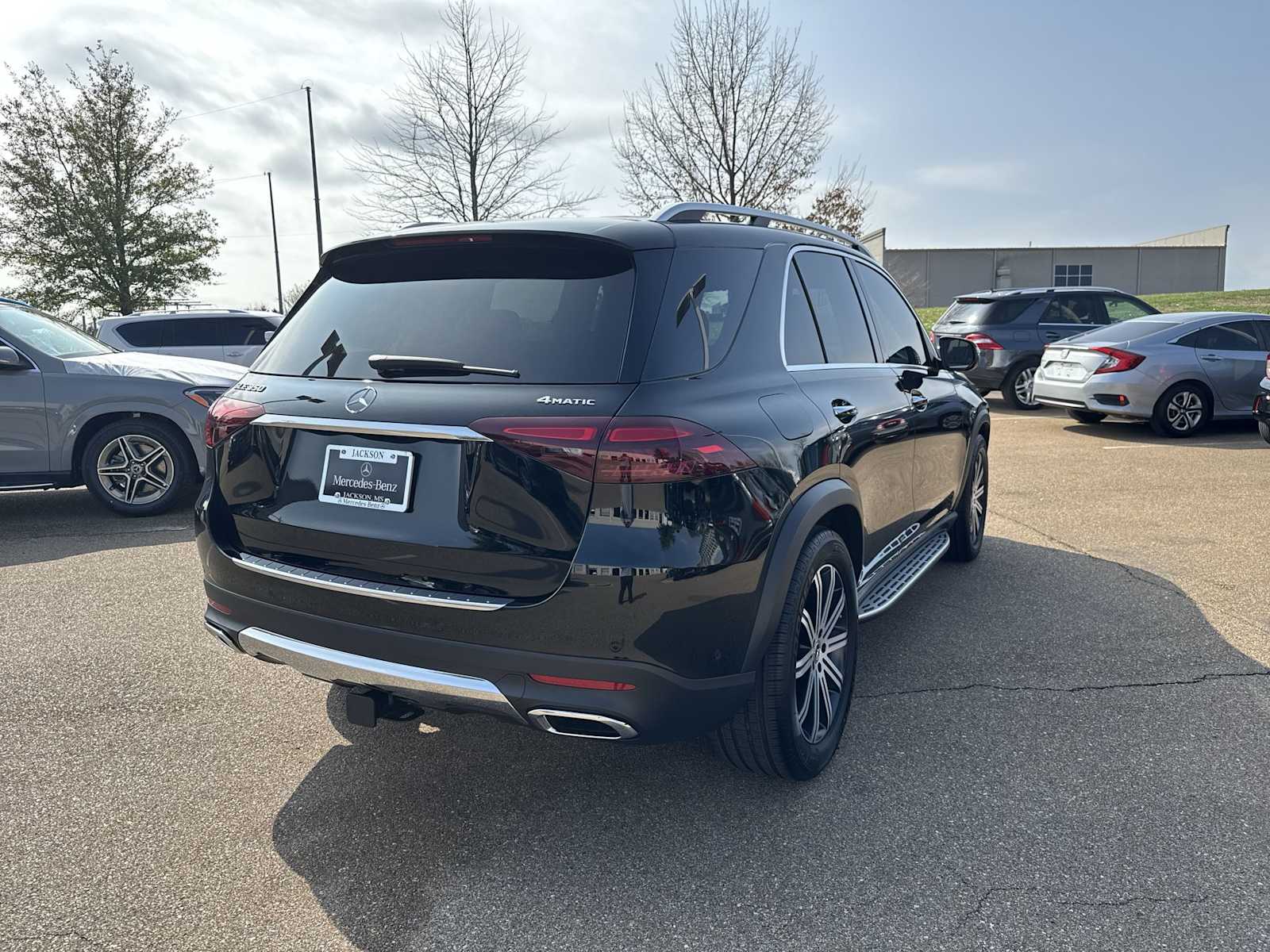 Thumbnail: 2026 Mercedes-Benz GLE - 6