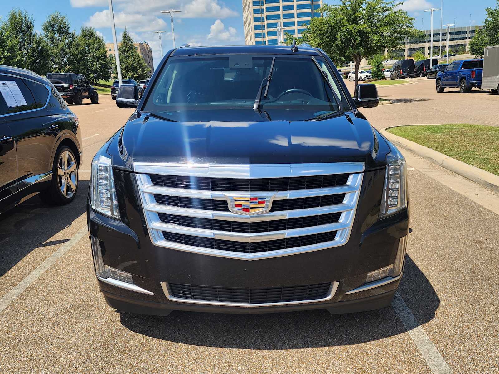 Thumbnail: 2018 Cadillac Escalade - 2