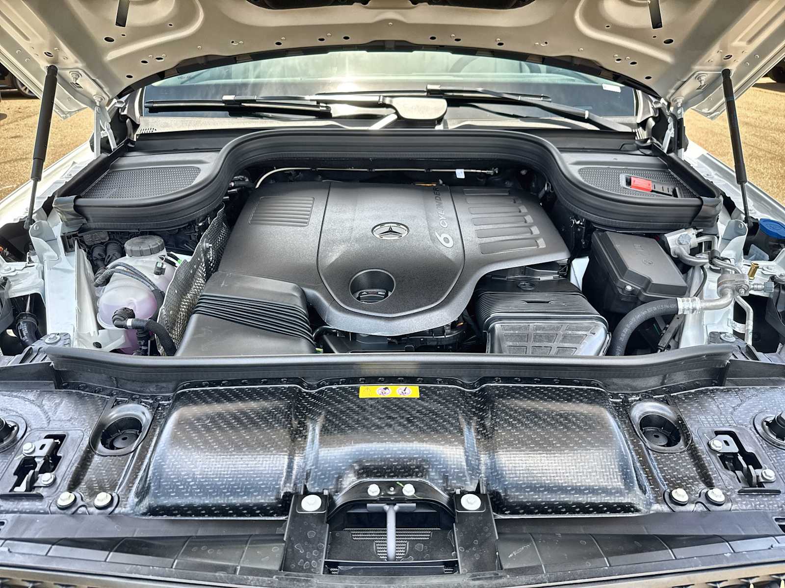 Thumbnail: 2026 Mercedes-Benz GLE - 13