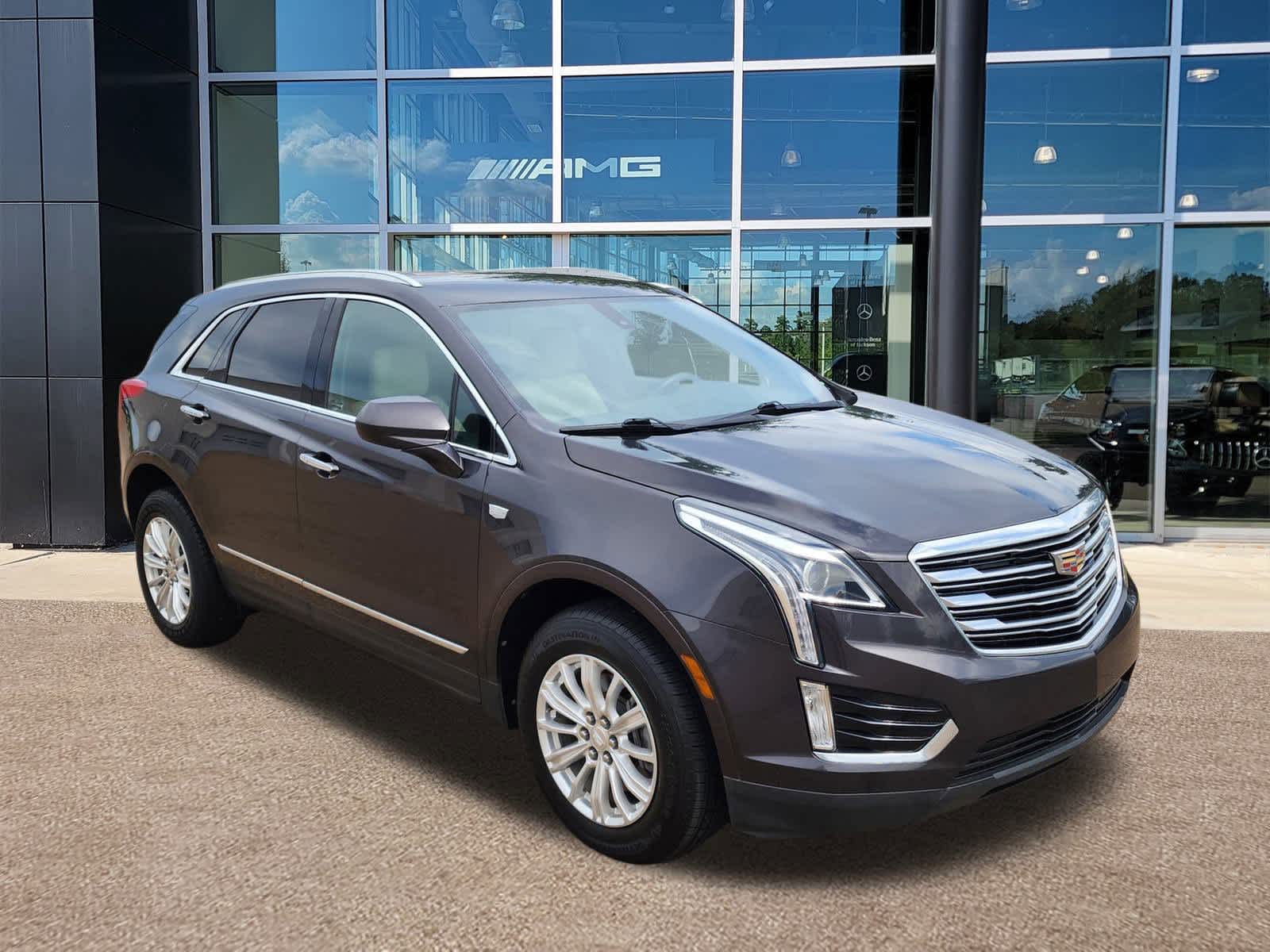 Thumbnail: 2017 Cadillac XT5 - 18