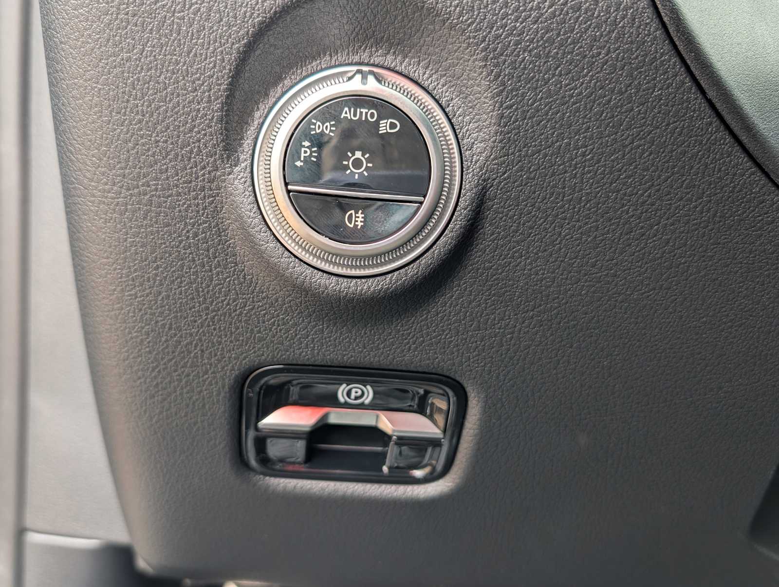 Thumbnail: 2026 Mercedes-Benz C-Class - 14