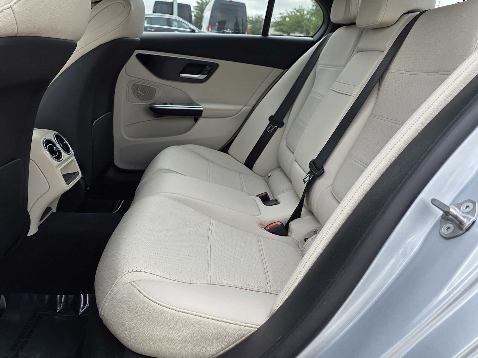 Thumbnail: 2023 Mercedes-Benz C-Class - 18