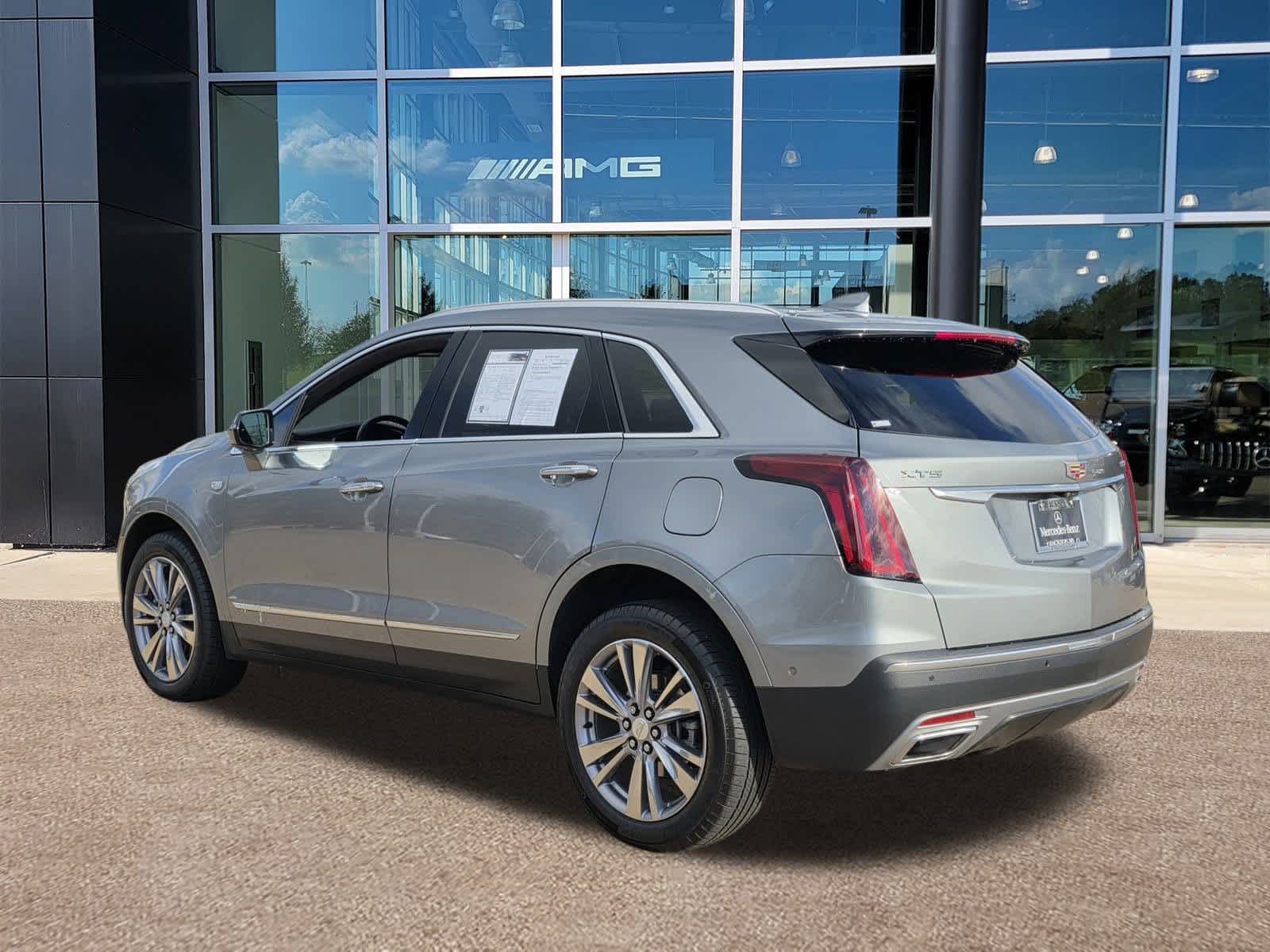 Thumbnail: 2023 Cadillac XT5 - 5