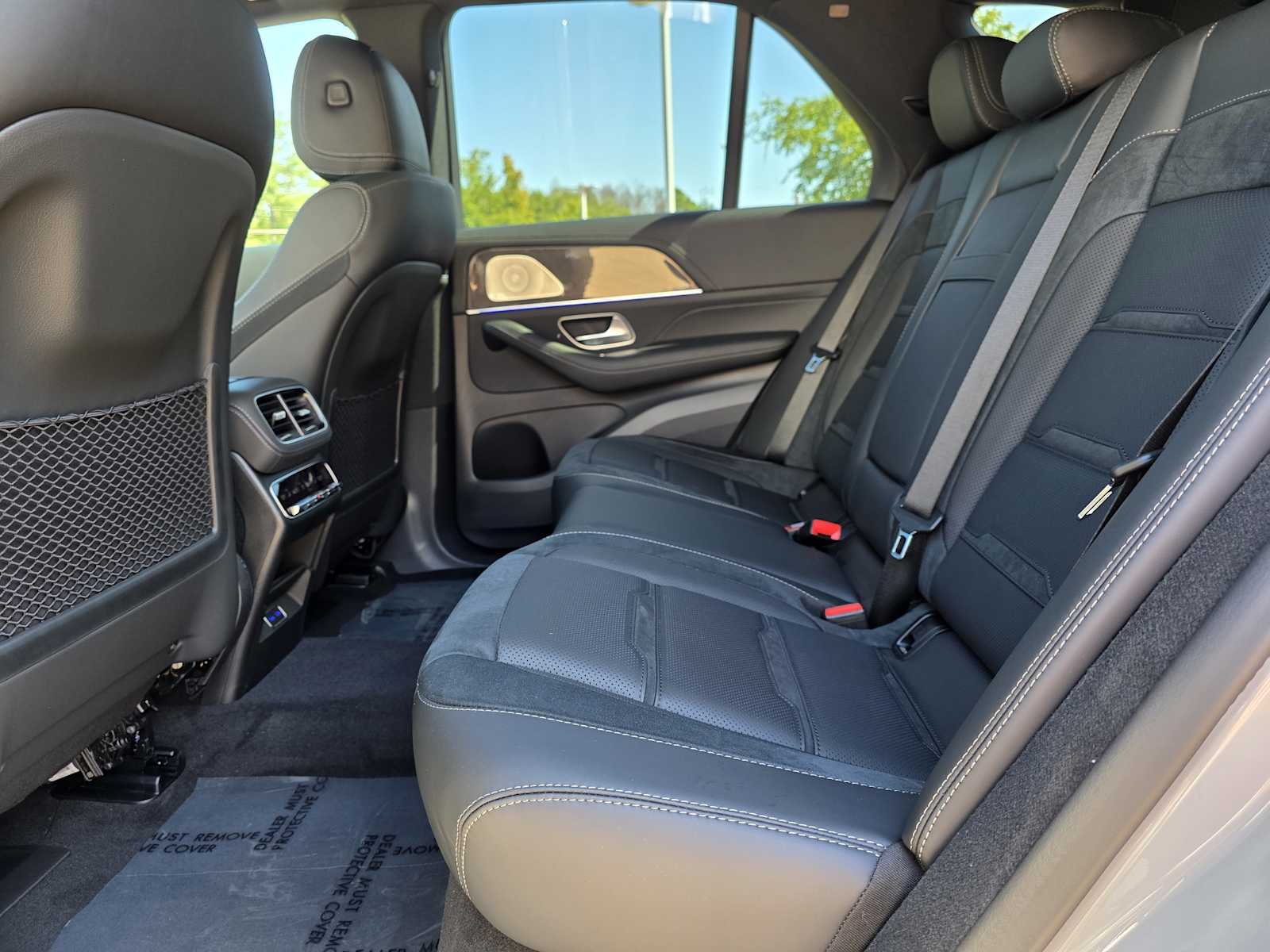 Thumbnail: 2026 Mercedes-Benz GLE - 14