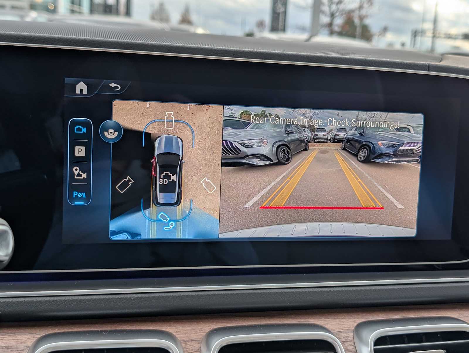 Thumbnail: 2026 Mercedes-Benz GLE - 13