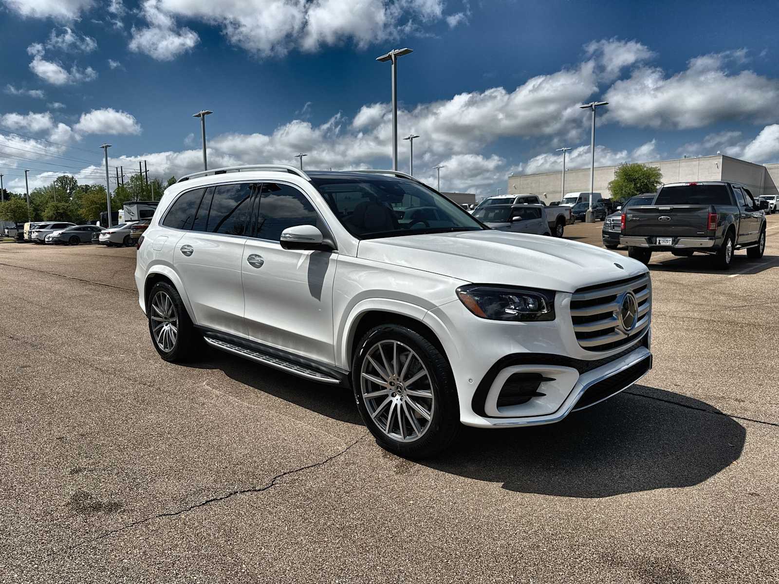 Thumbnail: 2026 Mercedes-Benz GLS - 11