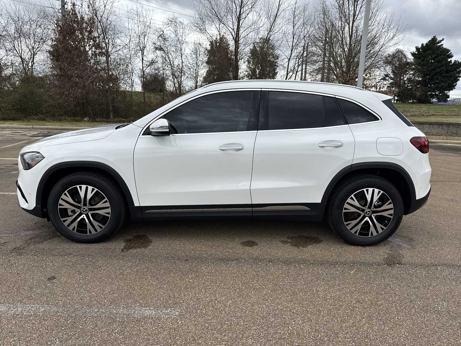 Thumbnail: 2026 Mercedes-Benz GLA - 3