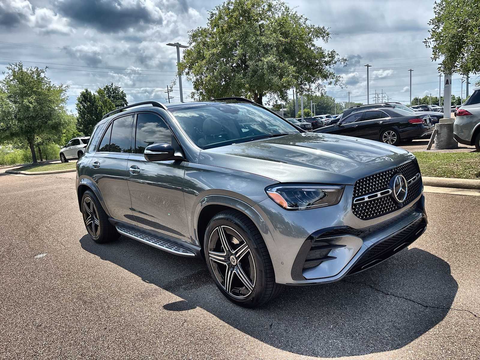 Thumbnail: 2026 Mercedes-Benz GLE - 11