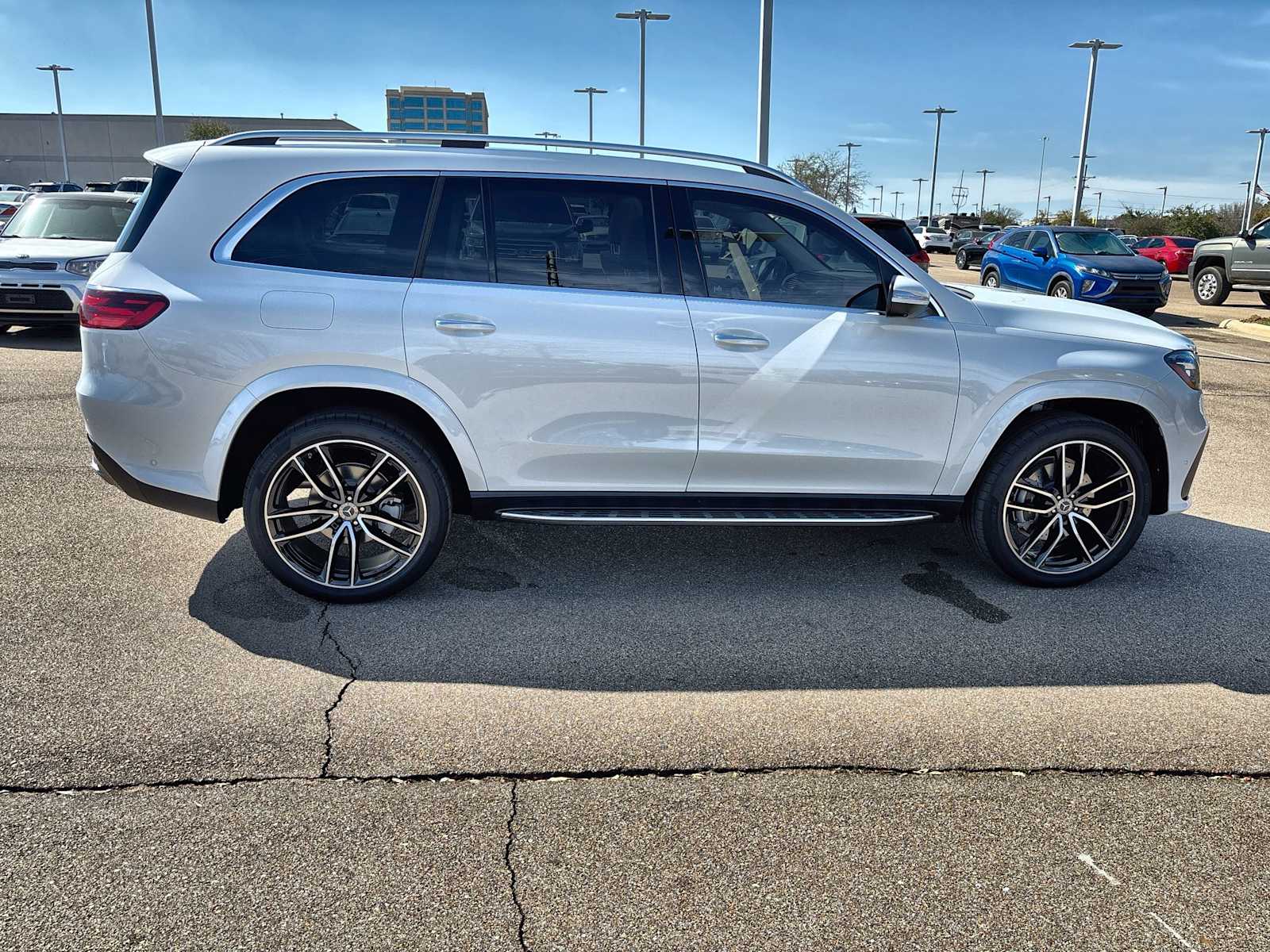 Thumbnail: 2026 Mercedes-Benz GLS - 8