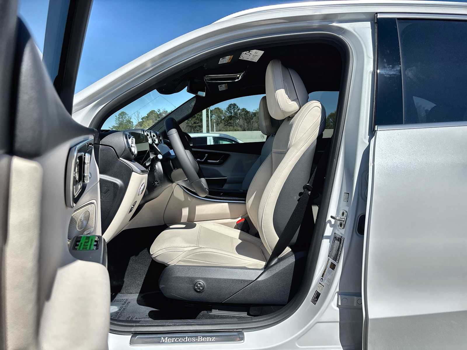 Thumbnail: 2026 Mercedes-Benz GLC - 2