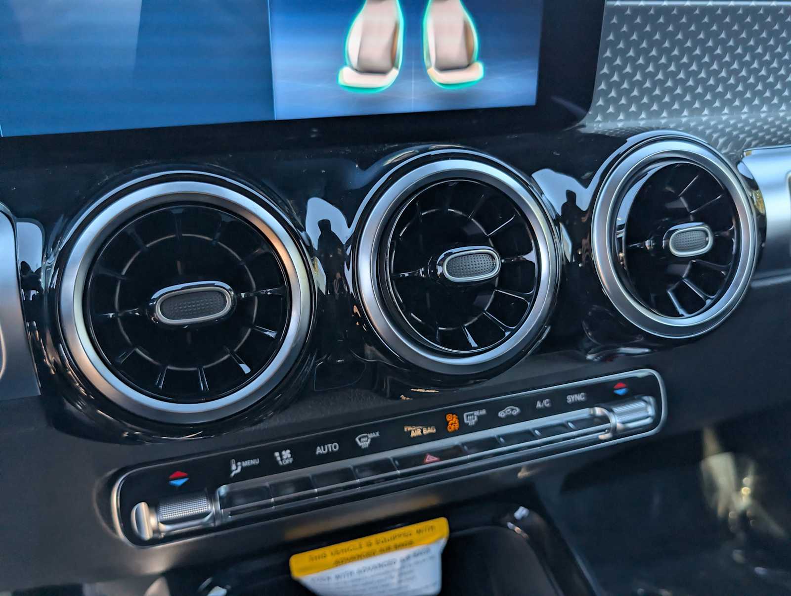 Thumbnail: 2026 Mercedes-Benz GLB - 15