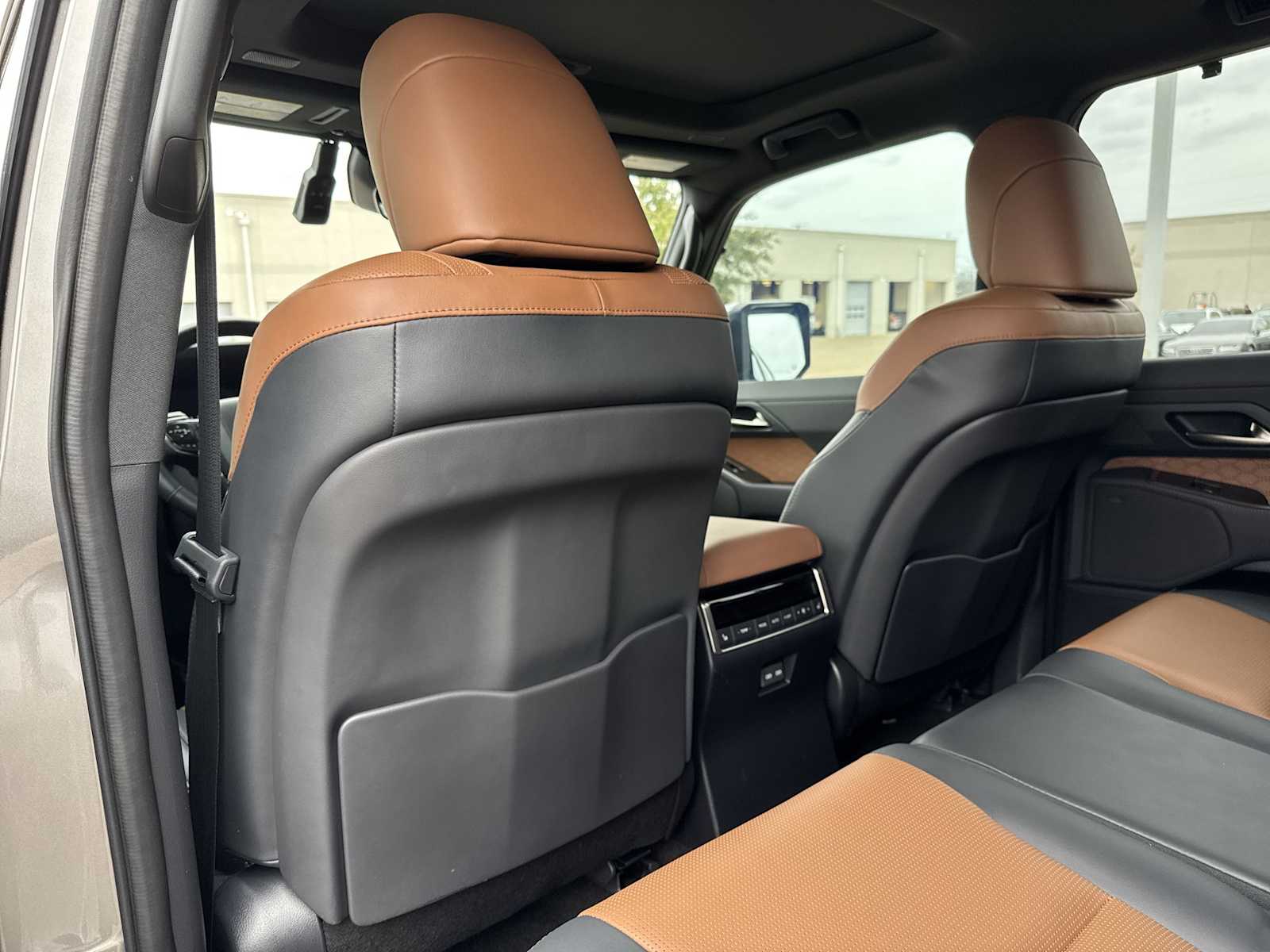 Thumbnail: 2024 Lexus GX - 16