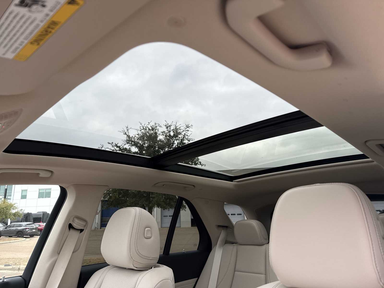 Thumbnail: 2026 Mercedes-Benz GLE - 17