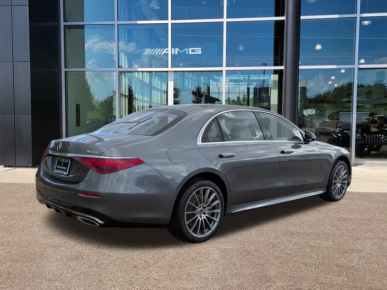 Thumbnail: 2026 Mercedes-Benz S-Class - 6