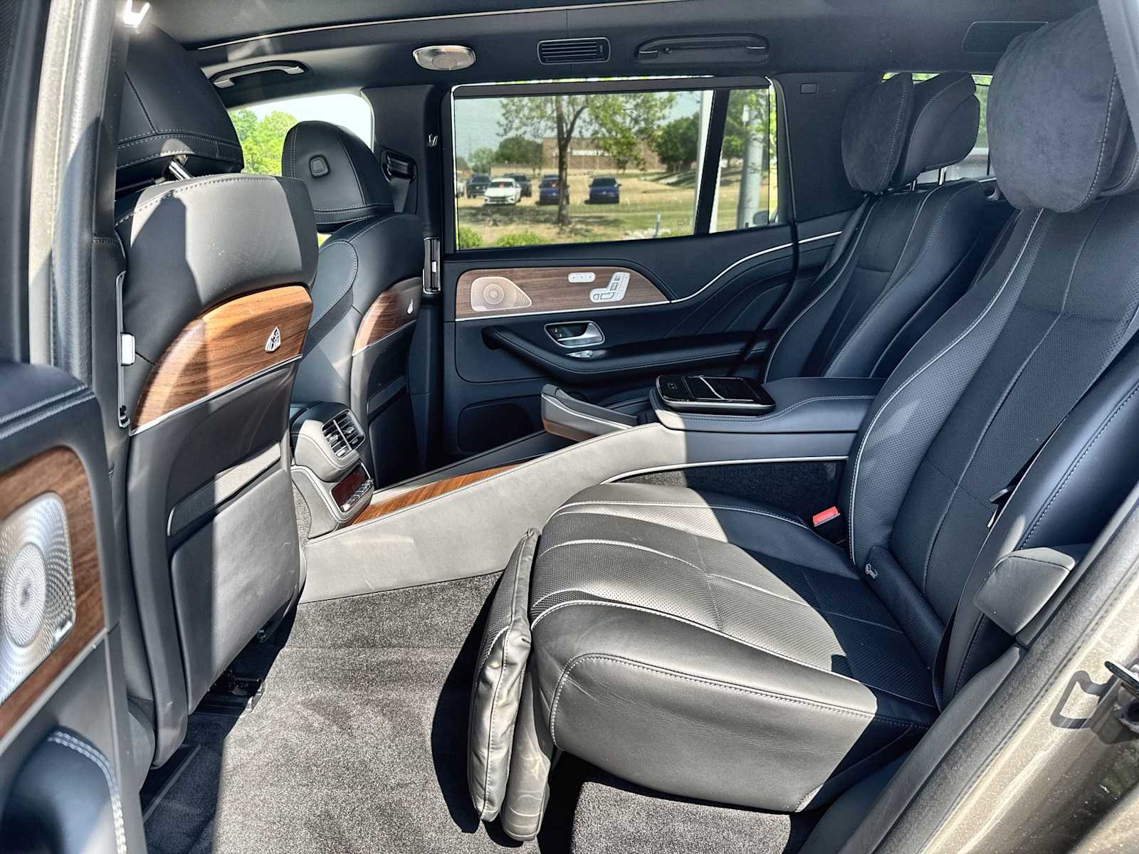 Thumbnail: 2023 Mercedes-Benz GLS - 4