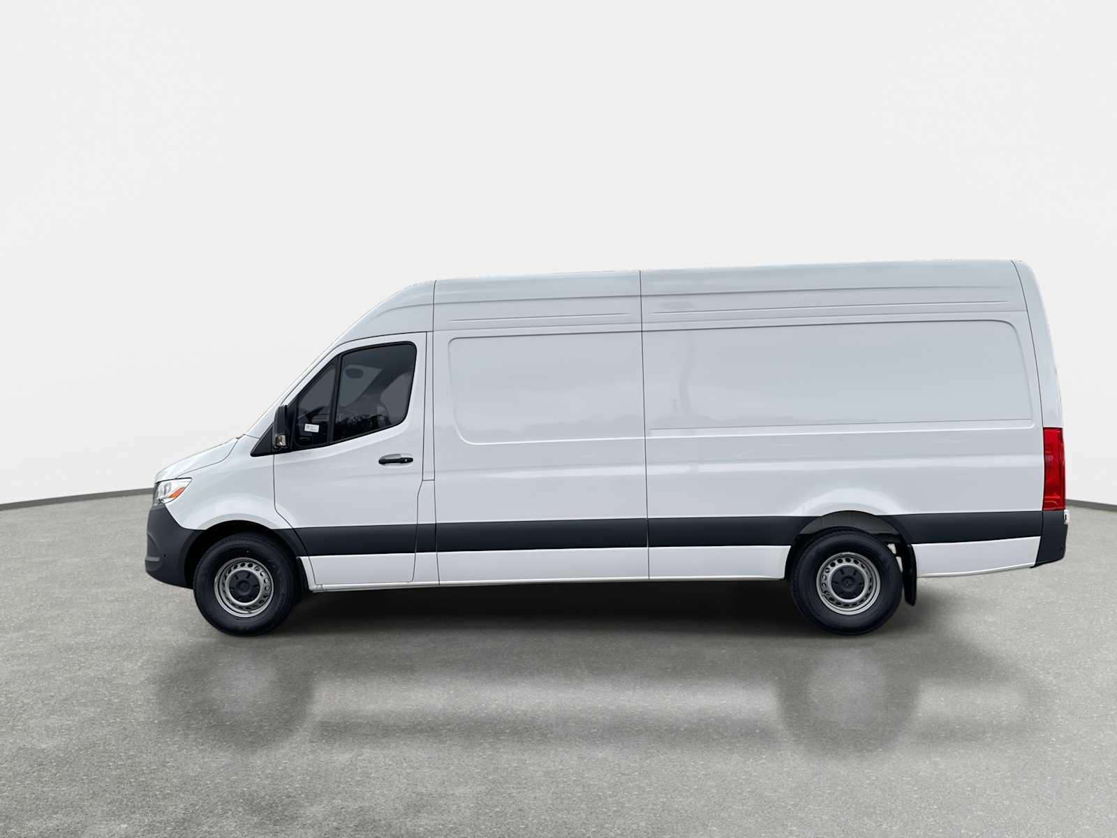 Thumbnail: 2026 Mercedes-Benz Sprinter - 3