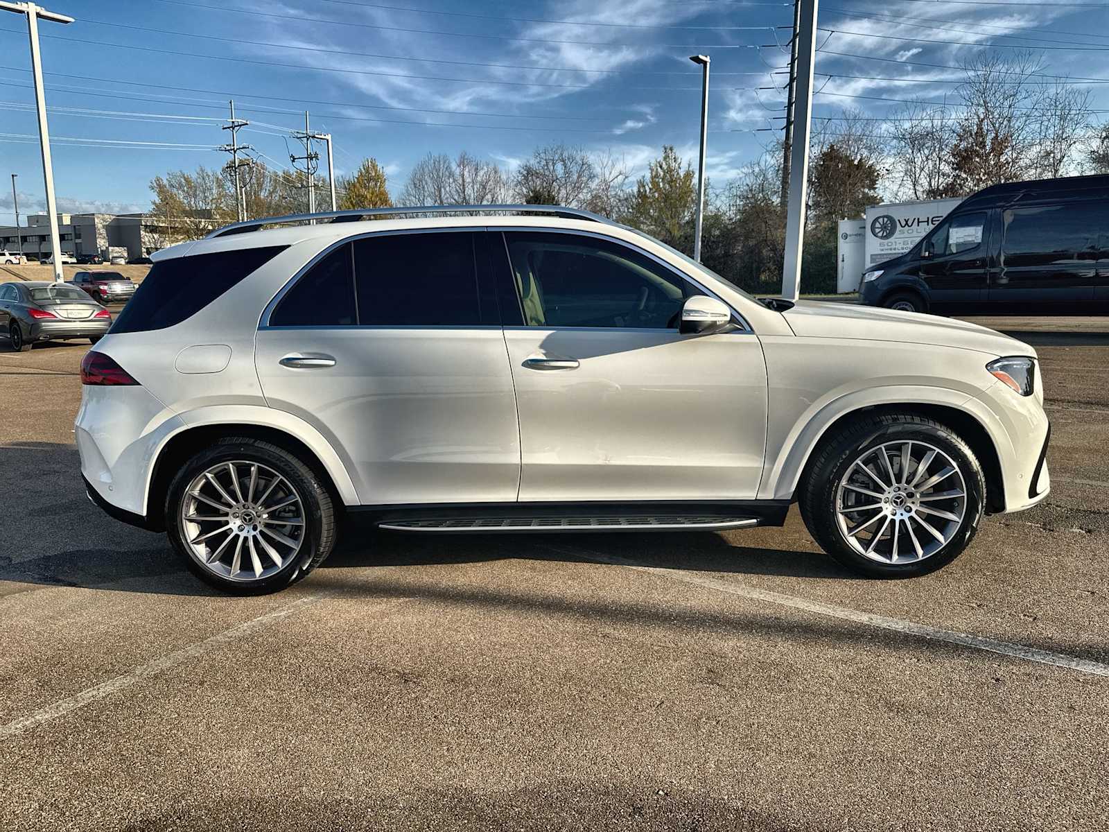 Thumbnail: 2026 Mercedes-Benz GLE - 10