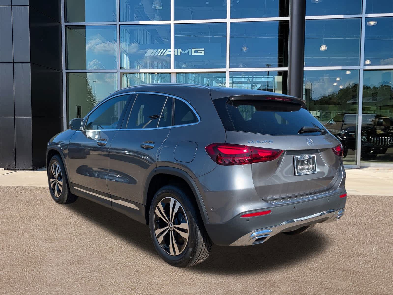 Thumbnail: 2026 Mercedes-Benz GLA - 6