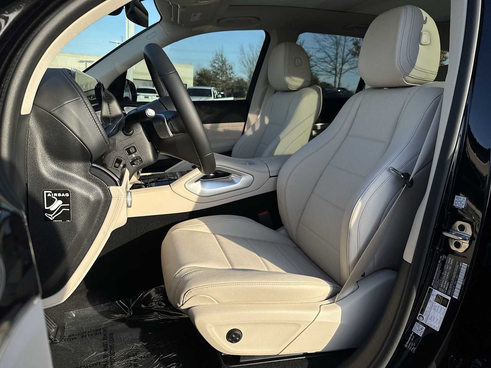 Thumbnail: 2026 Mercedes-Benz GLE - 15