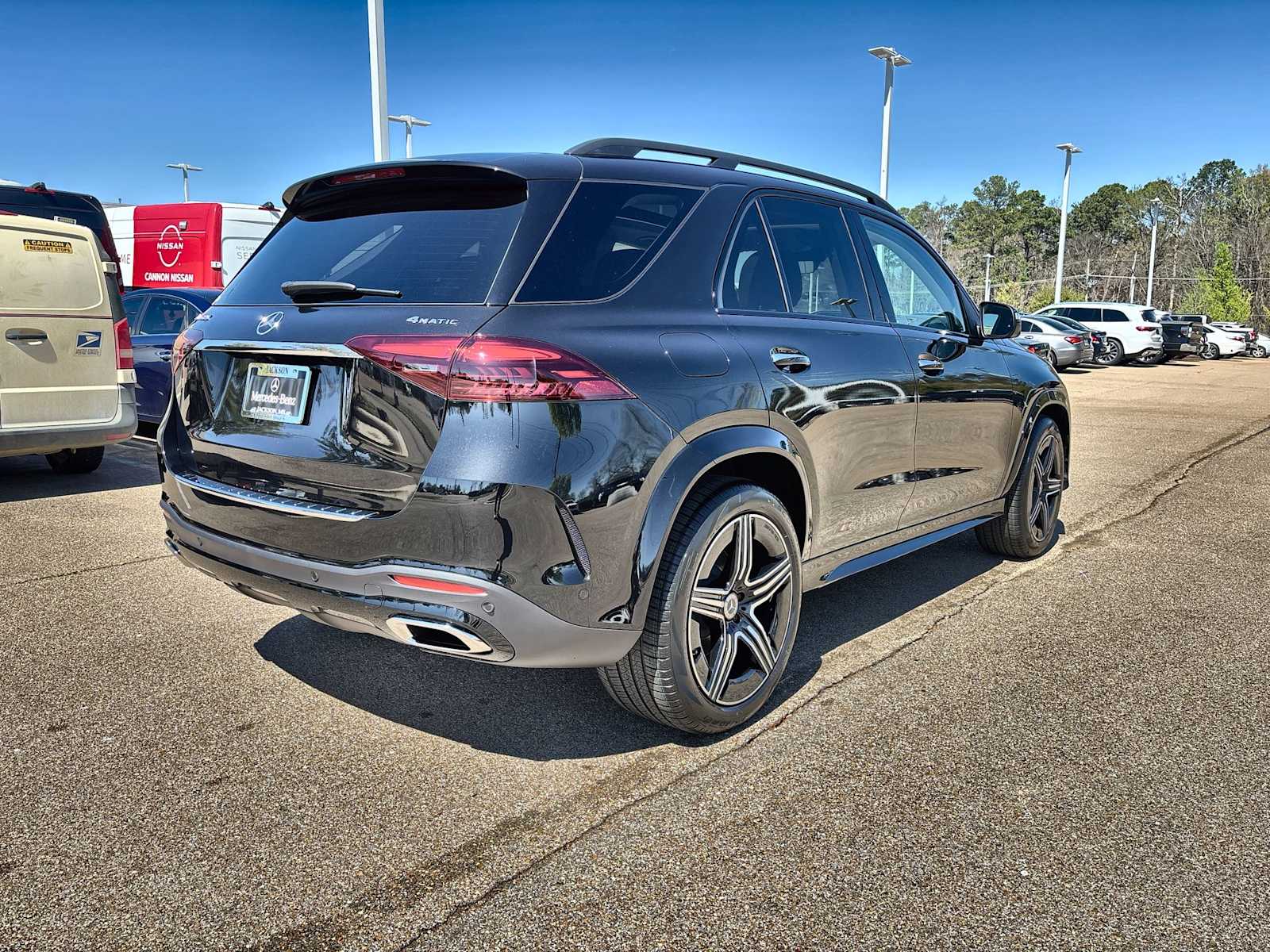 Thumbnail: 2026 Mercedes-Benz GLE - 8