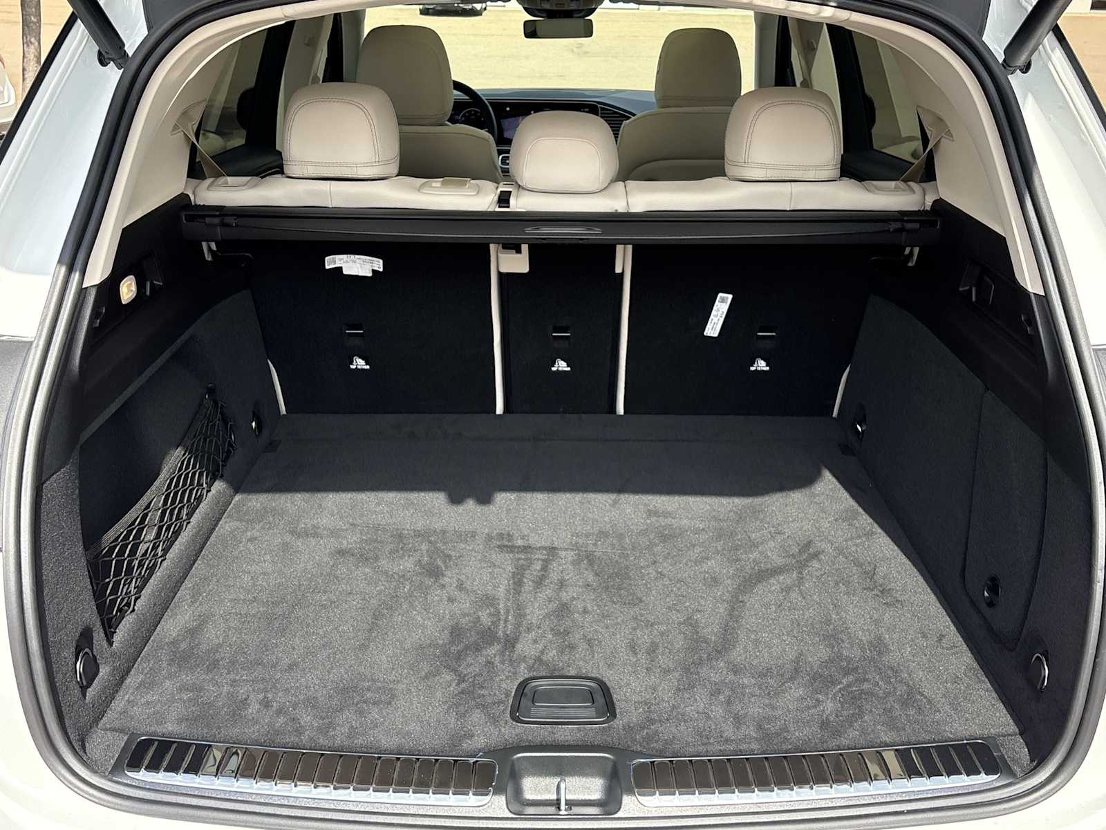 Thumbnail: 2026 Mercedes-Benz GLE - 26